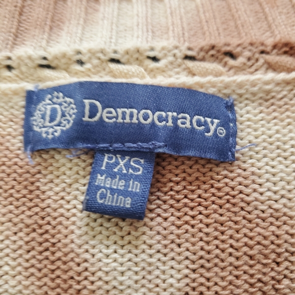 Democracy Tan and Brown Tie-Dye V-Neck Sweater - Picture 3 of 8
